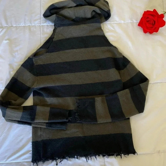 RtA Juno Cashmere cold shoulder hoodie sweater - Picture 5 of 10